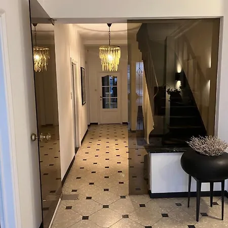 Fabry 28-appartement Spacieux 2 Chambres بيت ضيافة *