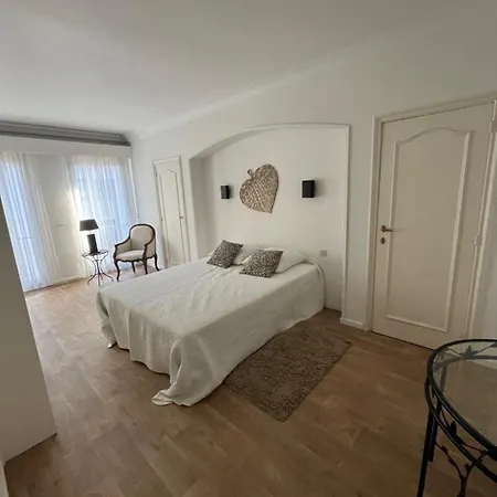Fabry 28-appartement Spacieux 2 Chambres